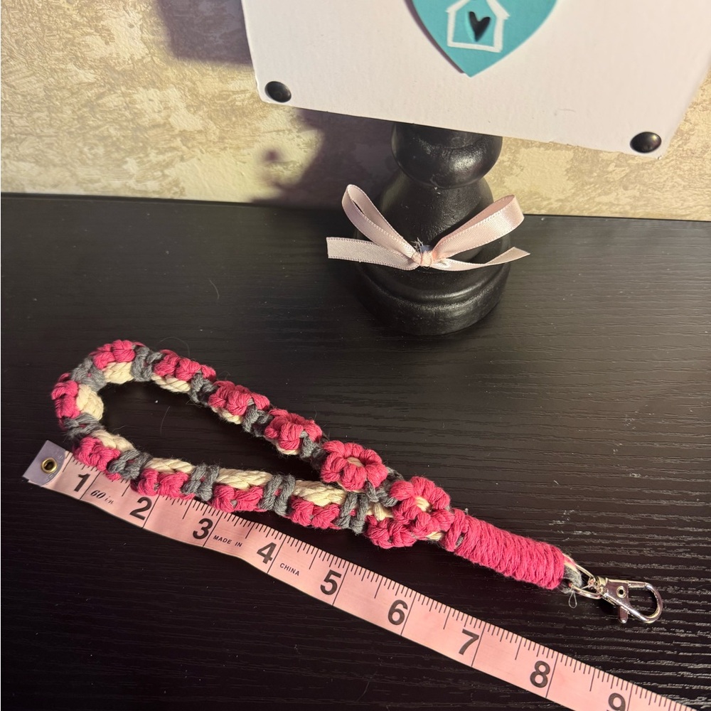 KeyChain Wallet Wristlet - Picture 2 of 3